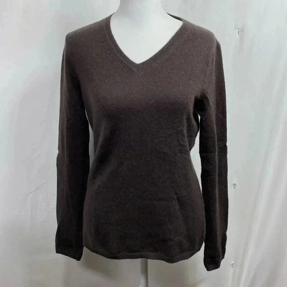 Peck & Peck Cashmere Brown V-Neck Woman’s Sweater in Size Small. - Picture 1 of 9